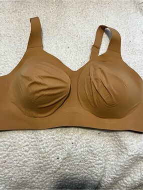 Evelyn Bobbie Beyond Bra Wireless Classic Comfy Beige Lined Medium